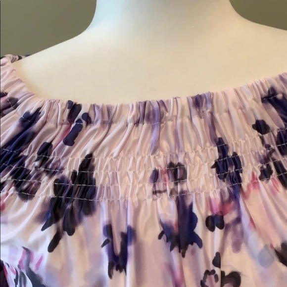 Floral top - Picture 3 of 5